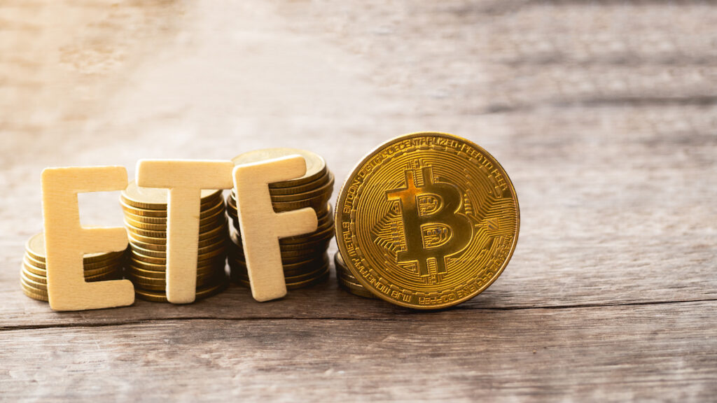 ビットコイン現物ETF、今週は9億ドルの純流出