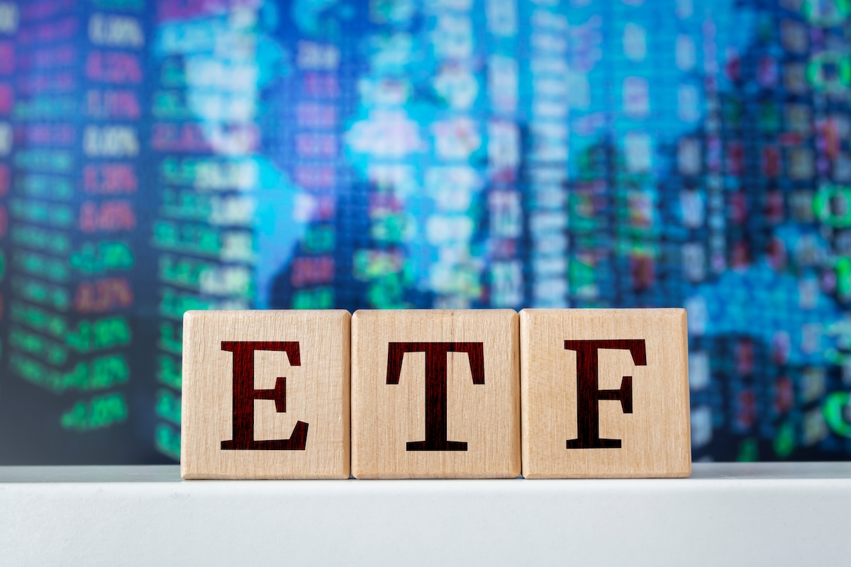 Bitcoin and Ethereum fall after ETF itemizing approval – typical “promote on information” |