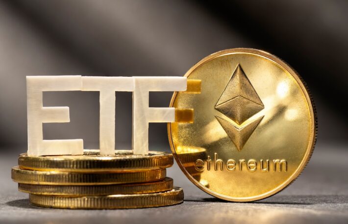 イーサリアムETF、初日午前中の取引高は6億ドル──ビットコインETFの約20％